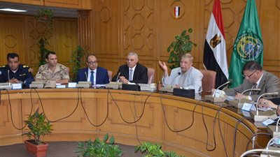 محافظ الإسماعيلية يعلن تنفيذ 932 مشروعا