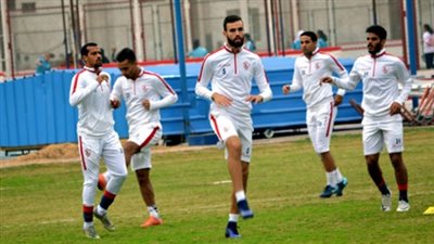 تدريبات بدنية شاقة للاعبي الزمالك