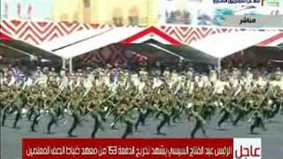 بالفيديو.. المشير طنطاوي ضيف حفل تخرج ضباط معهد الصف