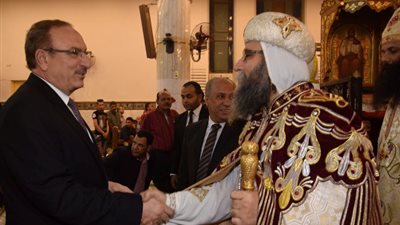 محافظ بني سويف يهنئ الأقباط بمناسبة عيد القيامة بمطرانية ببا (صور)