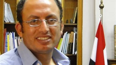 عميد «فنون جميلة حلوان»: تطبيق نظام دفع رسوم القدرات إلكترونيا