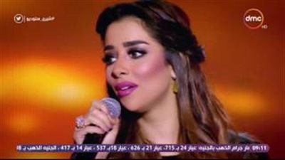 بالفيديو.. بلقيس تشعل مسرح «ستوديو شيري» على الهواء