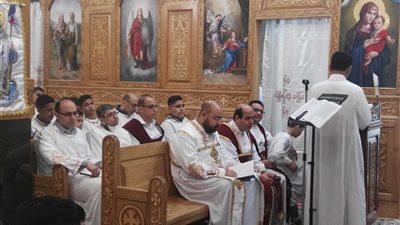 قداس عيد القيامة المجيد بكنيسة الأنبا بيشوي في بورسعيد (فيديو وصور)