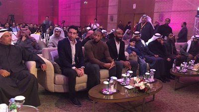 أبو تريكة بجانب كيتا وكانوتيه بالملتقى الشبابي الخامس بالكويت (فيديو)