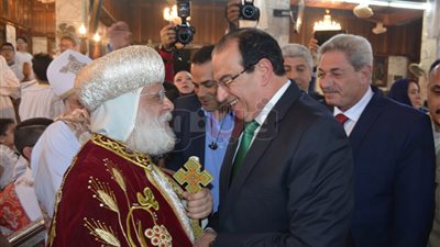 محافظ الدقهلية يهنئ الأقباط: عبقرية المصريين سر قوتهم (فيديو)