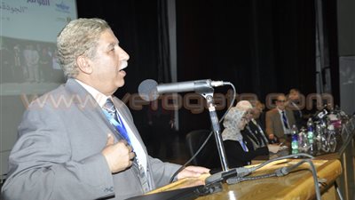 بالفيديو والصور.. محافظ الإسماعيليه: البحث العلمي أساس النهضة