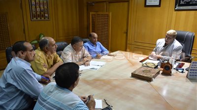 محافظ الإسماعيلية يطالب مجلس الوزراء بتخصيص 10 آلاف فدان بالقنطرة