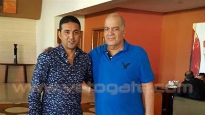 هاني زادة يزور بعثة الوداد المغربي في فندق الإقامة ببرج العرب