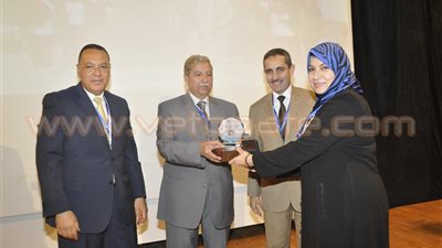 بالفيديو.. غراب لشباب الباحثين: أنتم حلم الوطن فتمسكوا به