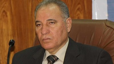 وقف نظر استئناف صحفي «صوت الأمة» على حبسه في سب وقذف الزند