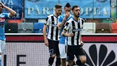 نابولى يتعادل سلبيًا أمام أدوينيزى بالشوط الأول