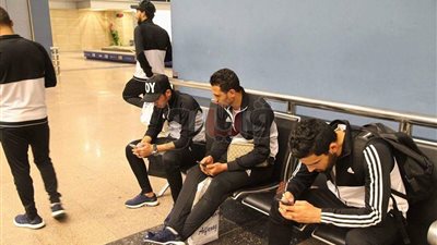 بعثة المصري تصل مطار القاهرة قادمة من ليبرفيل (صور)