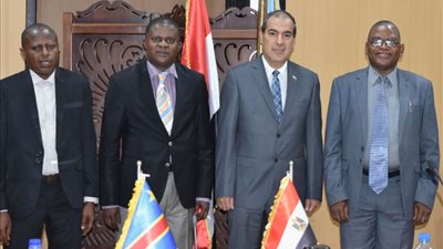 وزير البحث العلمي لجمهورية الكونغو يزور معهد بحوث البترول