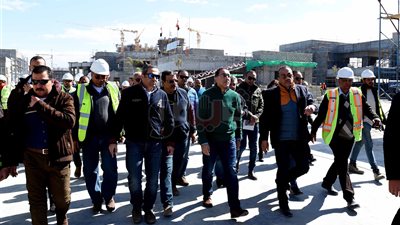 رئيس الوزراء يتفقد الموقف التنفيذى لـ15 برجا بالعلمين الجديدة