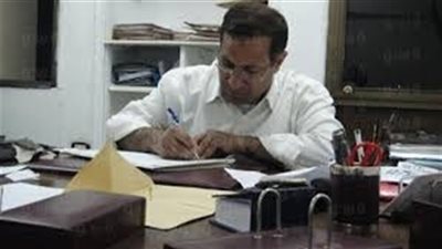 أخطر حيلة من مسجل خطر للنصب على المواطنين بالنزهة.. استولى على أموال 19 شخصًا بإيهامهم أنه صاحب شركة استيراد وتصدير.. حصل على مليون جنيه من آخر ضحاياه.. ويوهمهم أن لديه وديعة بـ6 ملايين دولار