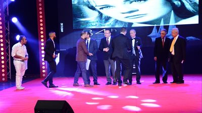 نادية لطفي في مهرجان الإسكندرية.. حضور طاغي رغم الغياب