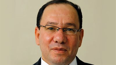 تأجيل دعوى إسقاط الجنسية عن وائل قنديل ومحمد عبد القدوس لـ٦ نوفمبر