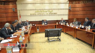 بالصور.. الببلاوي يجتمع باتحاد الصناعات والغرف التجارية