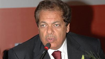 محمد أبو العينين يطالب بلقاء السيسي لحل مشكلات المستثمرين