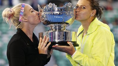 ساندز ولوسي يودعان منافسات زوجي بطولة ويمبلدون للتنس