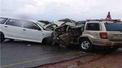 مصرع شخص وإصابة آخرين في تصادم سيارتين بالقناطر الخيرية