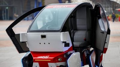 بكين تطور مركبات نظافة عامة ذاتية القيادة