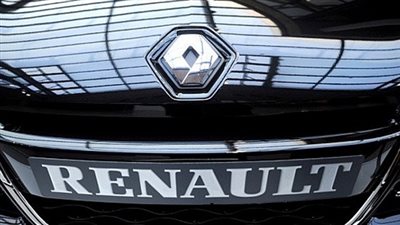 رينو تبدأ دمج الهاتف الذكي بسياراتها