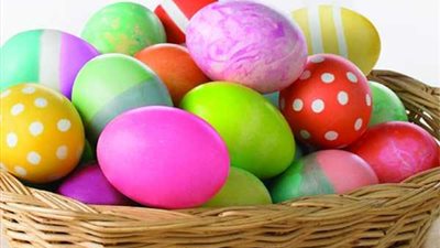 طرق بسيطة للحصول على 8 ألوان مبهجة ومميزة لبيض شم النسيم