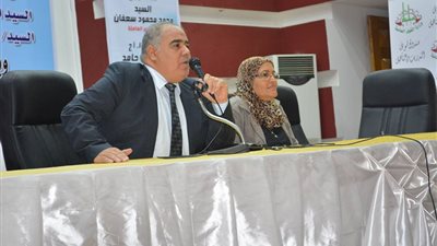 «قوى عاملة السويس» تناقش حقوق العمال