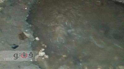 بالصور.. انفجار ماسورة خط مياه القرين الرئيسي في الشرقية