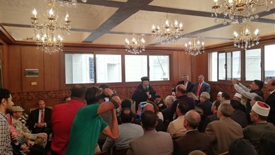 محافظ دمياط ومدير الأمن يشاركان في احتفالات عيد القيامة (صور)