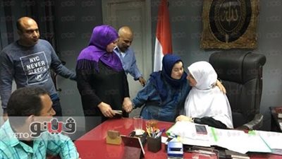 بالصور.. إعادة كشك سيدة معاقة بعد إزالته في شبرا الخيمة