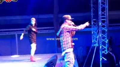 بالفيديو.. السادات يشعل حماس الجمهور بـ«سكلى» في الجامعة الأمريكية