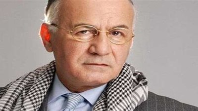 عزت أبو عوف ينضم لمين بيحب مصر