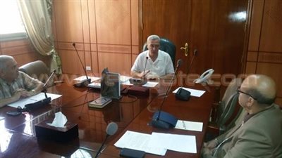بالصور.. محافظ بورسعيد يبحث مدى صلاحية استزراع أراضي سهل الطينة