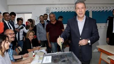 الرئيس المشارك لـ «الشعوب الديمقراطي» يدلي بصوته في الانتخابات التركية