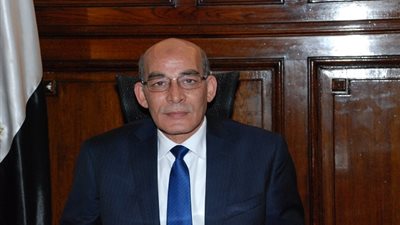 البنا يبحث مع محافظ الشرقية سبل التيسير على المزارعين في توريد القمح