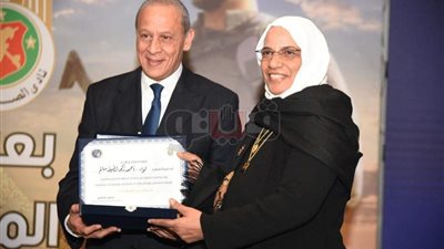 الصيد يحتفل بعيد الشرطة ويكرم أسر الشهداء (صور)