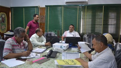 تعليم الوادي الجديد يفعل منظومة الشباك الواحد لحل مشكلات المواطنين