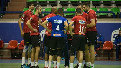 «طائرة الأهلي» تستأنف التدريبات استعدادا لـ«قمة الكأس»