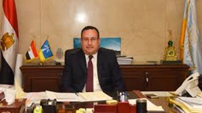 محافظ الإسكندرية: توفير منظومة نقل جماعي جيدة لحل أزمة المرور