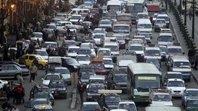 توقف الحركة المرورية بالطريق الزراعي بعد الاشتباه بالعثور على قنبلة