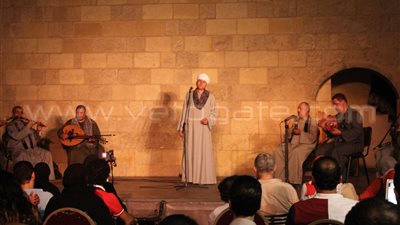 بالصور.. «الحضرة» تتغنى بقصائد كبار المتصوفة في بيت السحيمي