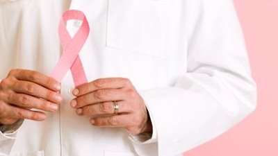 كيف يتم التشخيص المبكر لسرطان الثدى؟