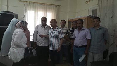 اللجنة النقابية ببني سويف تعقد اجتماعا لصرف الأجر المكمل