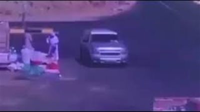 حادث تصادم مروع بسبب انشغال السائق في الهاتف المحمول (فيديو)