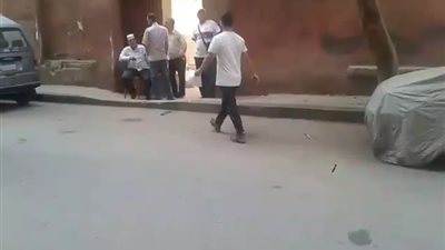 بالفيديو.. تفتيش طلاب «خليل أغا» بباب الشعرية قبل دخول اللجان