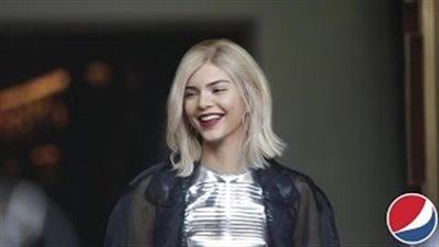 بالفيديو.. كيندال جينر تظهر في إعلان يثير غضب الكثير