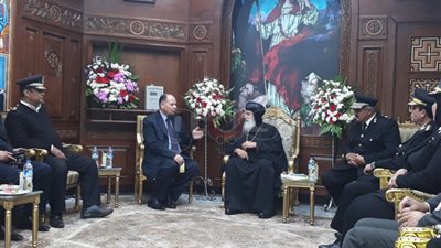 مدير أمن الجيزة يقدم التهنئة للأقباط بمناسبة عيد القيامة