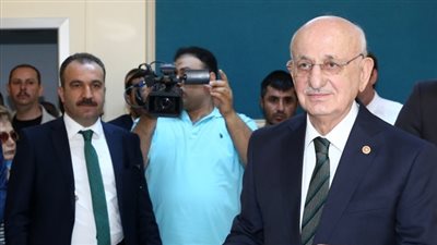 رئيس البرلمان التركي يدعو الجميع إلى تقبل نتائج الانتخابات